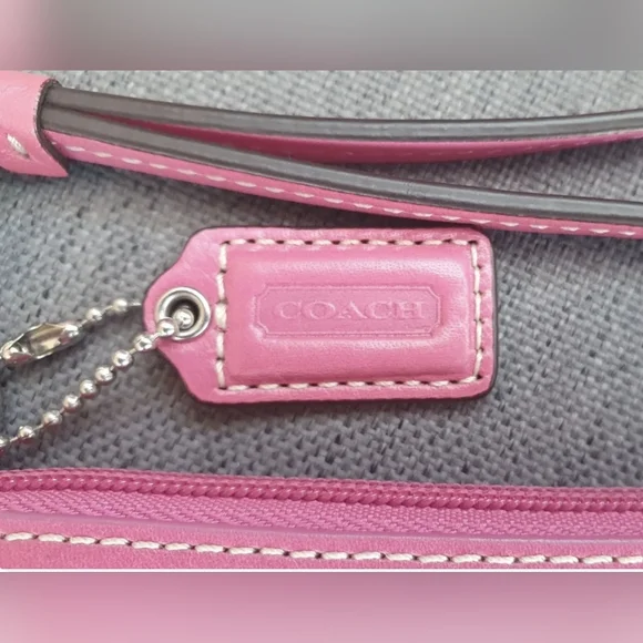 Coach Wristlet Pink Leather Beige Embroidered Horse Purse Wallet Bag - Picture 5 of 5